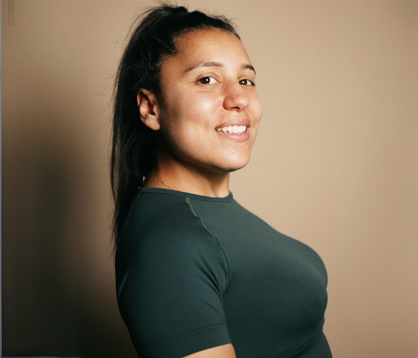 Portrait de Haf - fondatrice de Saisen Body